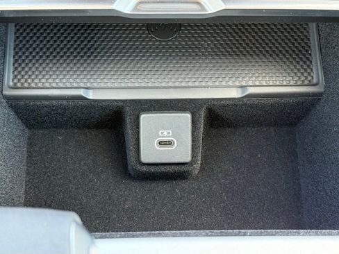 New 2025 Land Rover Range Rover SE AWD/4WD image 23