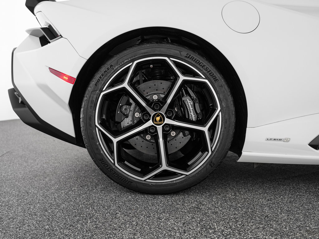 Used 2024 Lamborghini Huracan Tecnica RWD image 33