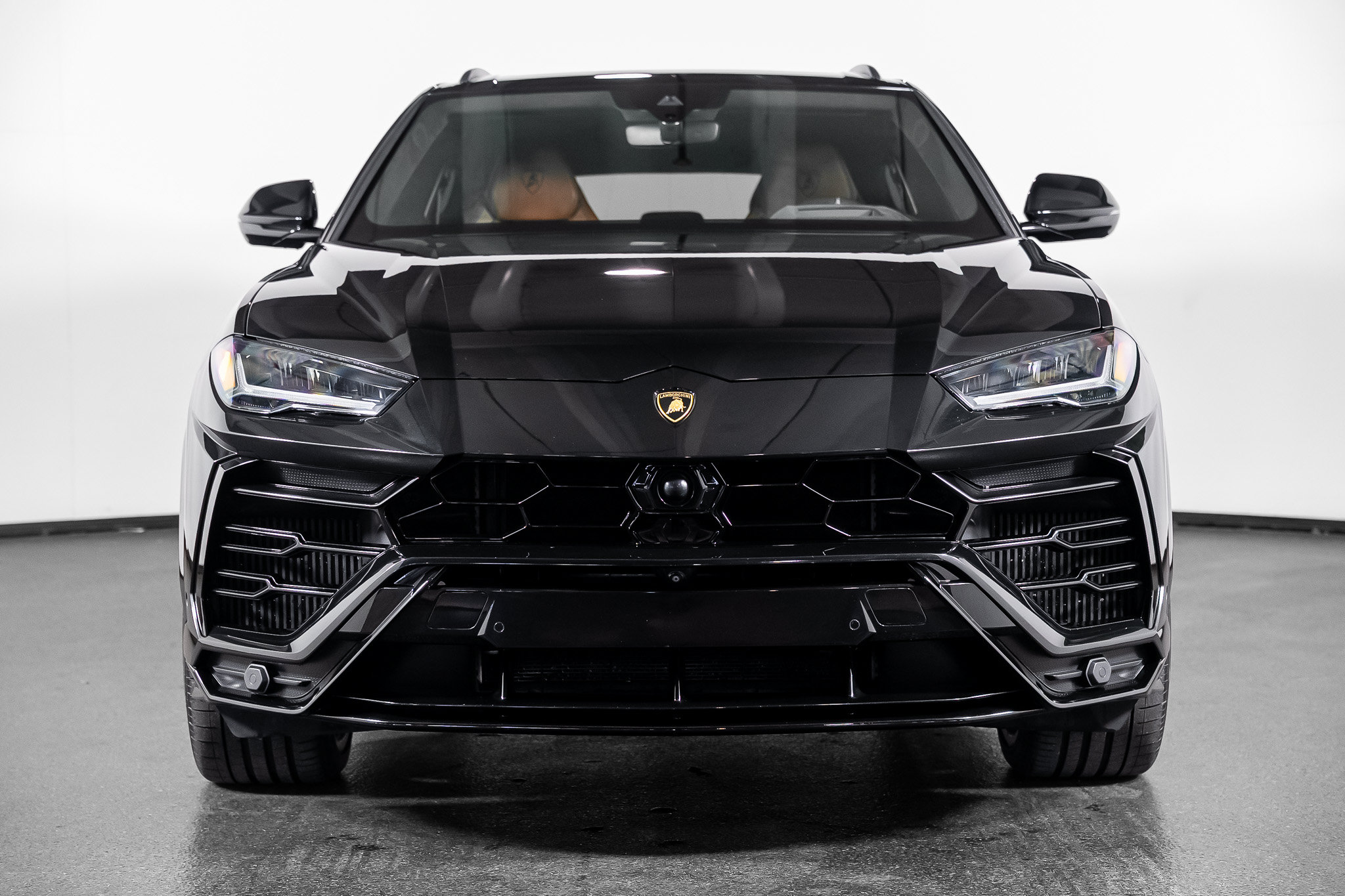 Used 2019 Lamborghini Urus AWD/4WD image 4