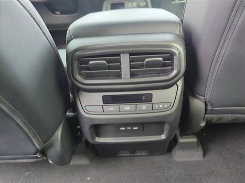 New 2025 Honda Pilot EX-L image 17