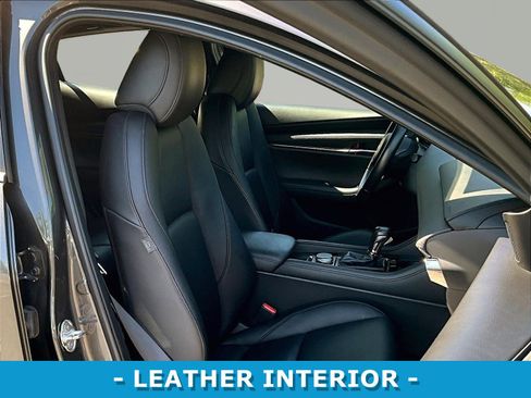 Used 2020 MAZDA MAZDA3 Hatchback w/ Preferred Package FWD image 28