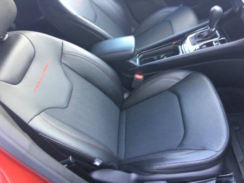 Used 2024 Jeep Compass Trailhawk AWD/4WD image 23