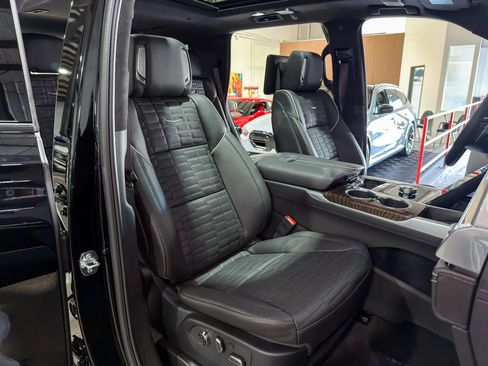 Used 2026 Cadillac Escalade Platinum Sport w/ LPO, ONYX Package AWD/4WD image 22