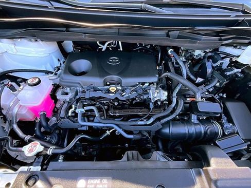 Used 2024 Toyota Sienna LE image 7