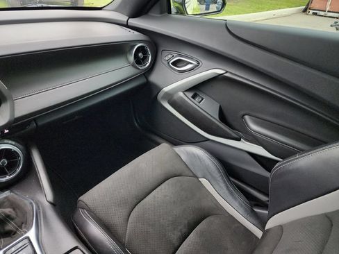 Certified 2020 Chevrolet Camaro SS RWD image 19