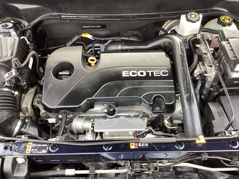 Used 2021 Chevrolet Equinox LT image 31