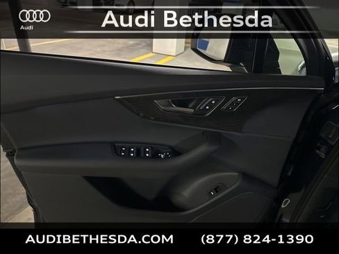 Certified 2025 Audi Q7 3.0T Premium w/ Convenience Package image 15