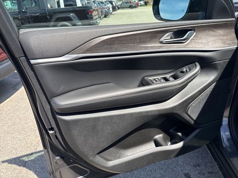 New 2026 Jeep Grand Cherokee Altitude AWD/4WD image 20
