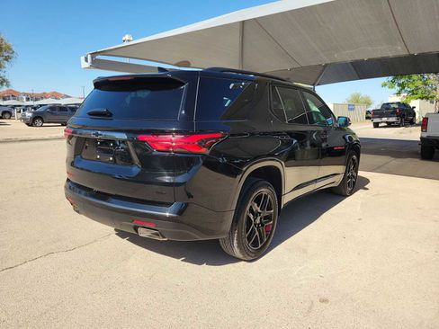 Used 2023 Chevrolet Traverse Premier w/ Redline Edition image 8
