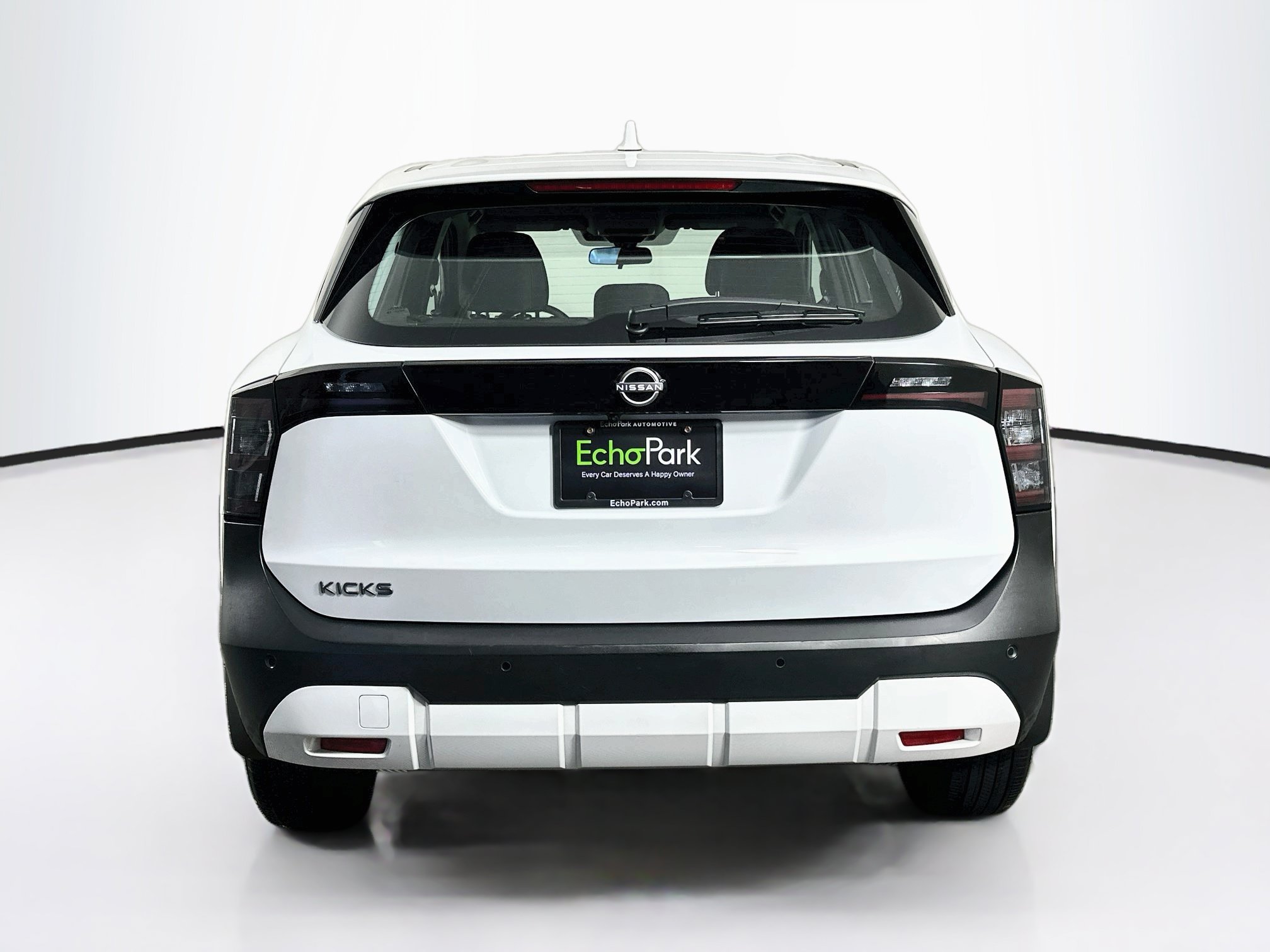 Used 2025 Nissan Kicks S FWD image 7