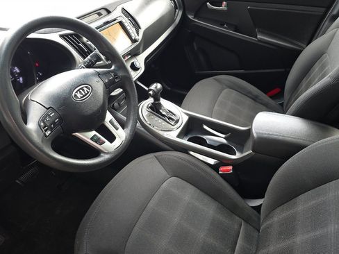 Used 2012 Kia Sportage LX w/ Navigation Pkg AWD/4WD image 10