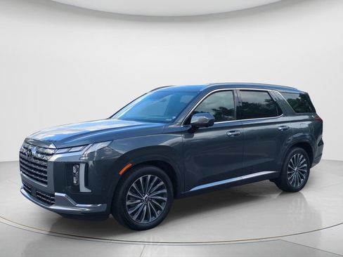 Used 2023 Hyundai Palisade Calligraphy w/ Cargo Package FWD image 1