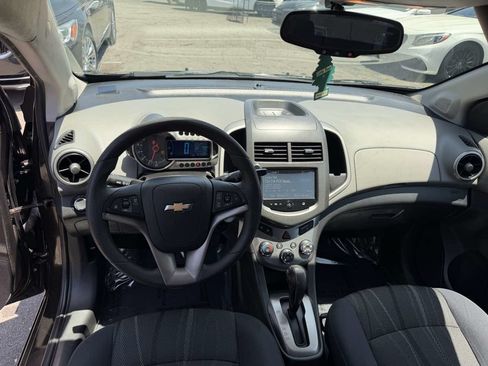 Used 2016 Chevrolet Sonic LT FWD image 10