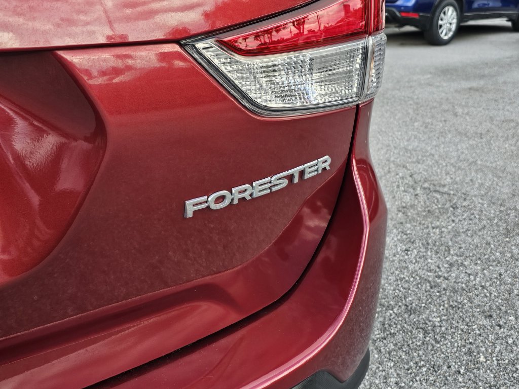 Certified 2023 Subaru Forester Limited AWD/4WD image 8