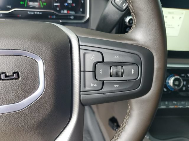 Used 2025 GMC Sierra 3500 Denali AWD/4WD image 15