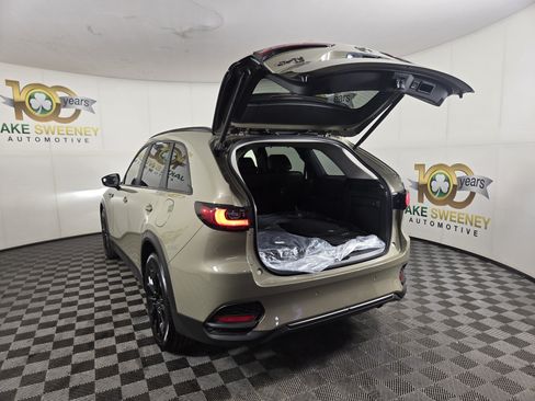Used 2026 MAZDA CX-70 3.3 Turbo w/ Preferred Package AWD/4WD image 31