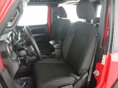 Certified 2020 Jeep Wrangler Sport image 9