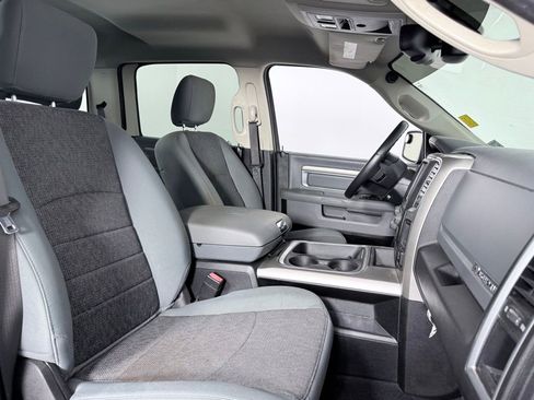 Used 2019 RAM 1500 Big Horn image 12