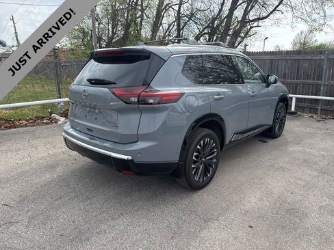 Certified 2025 Nissan Rogue Platinum image 5