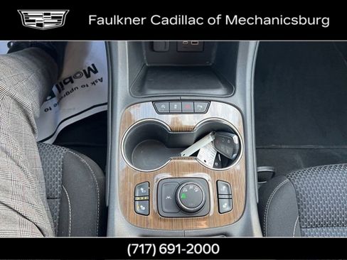 Used 2023 GMC Acadia SLE w/ Driver Convenience Package image 22