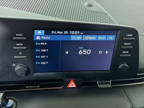 Certified 2025 Hyundai Elantra Sport FWD image 6