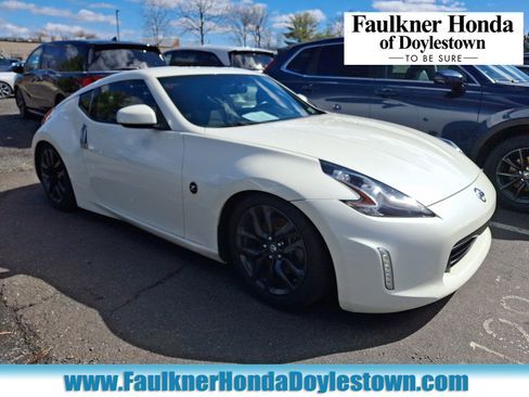 Used 2020 Nissan 370Z Coupe image 1