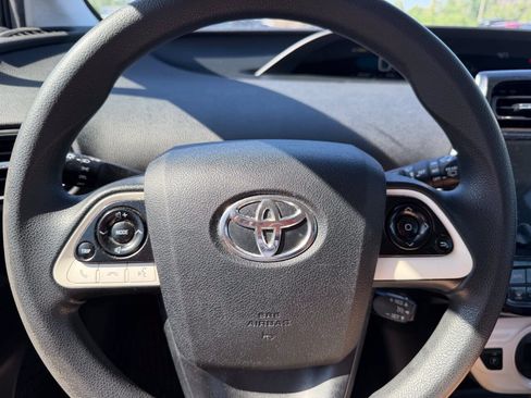 Used 2016 Toyota Prius Two FWD image 22