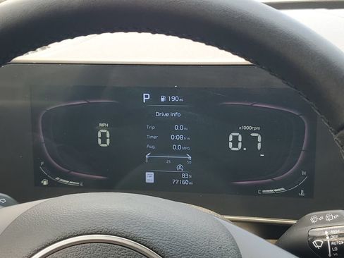 Used 2024 Kia Sportage EX FWD image 21
