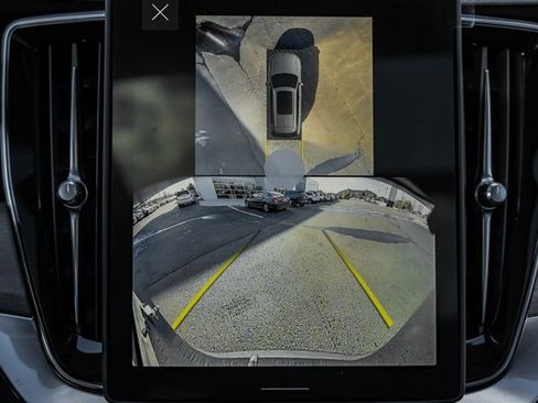 New 2026 Volvo XC90 B6 Plus w/ Protection Package image 42