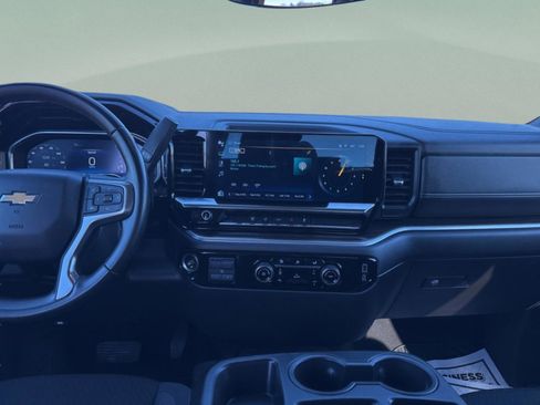 Used 2024 Chevrolet Silverado 2500 LT image 12