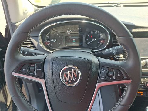 Used 2022 Buick Encore Preferred w/ Safety Package AWD/4WD image 18