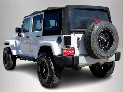 Used 2013 Jeep Wrangler Unlimited Sahara w/ Connectivity Group image 4