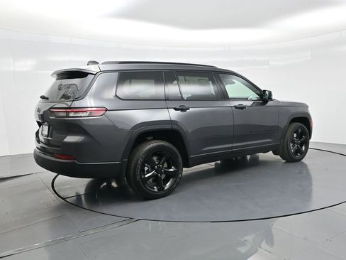 New 2025 Jeep Grand Cherokee L Altitude image 7