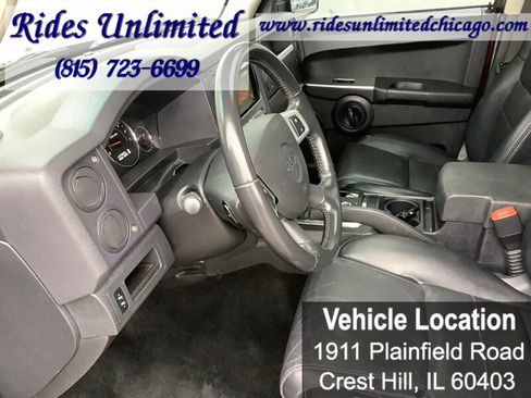 Used 2008 Jeep Commander Sport image 13