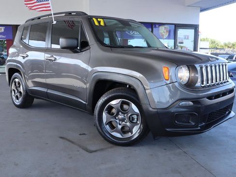 Used 2017 Jeep Renegade Sport w/ Power & Air Group image 3
