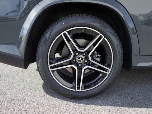 New 2026 Mercedes-Benz GLS 450 4MATIC image 10