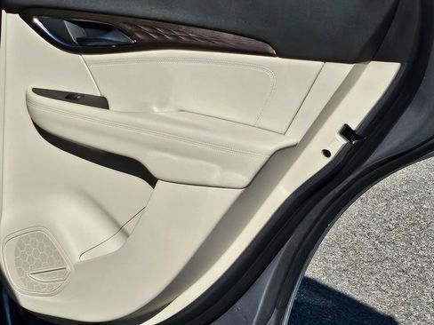 Used 2021 Buick Envision Avenir w/ Technology Package II image 34