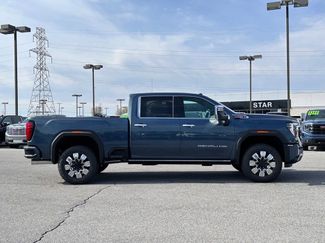 New 2026 GMC Sierra 2500 Denali w/ Denali Reserve Package AWD/4WD video 3