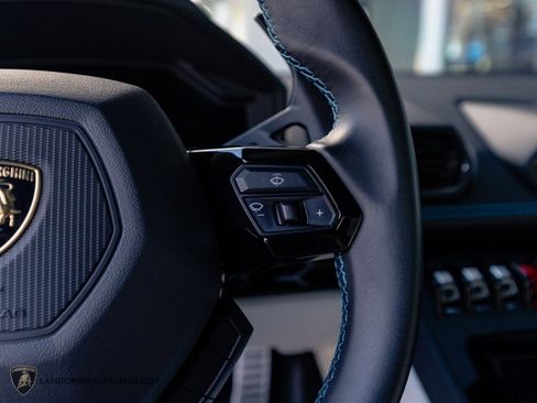 Used 2023 Lamborghini Huracan EVO image 26