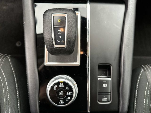 Used 2023 Mitsubishi Outlander ES AWD/4WD image 21