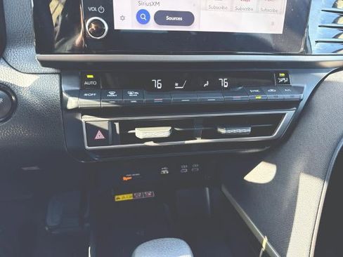 Used 2025 Toyota Camry LE image 11