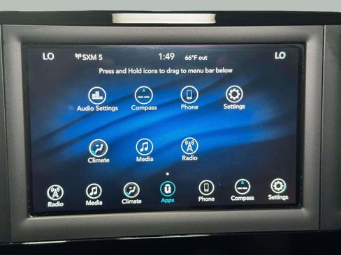 Used 2018 Chrysler Pacifica Touring Plus w/ Tire & Wheel Group FWD image 6