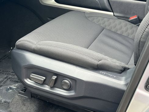 New 2026 Toyota Tundra SR5 AWD/4WD image 8