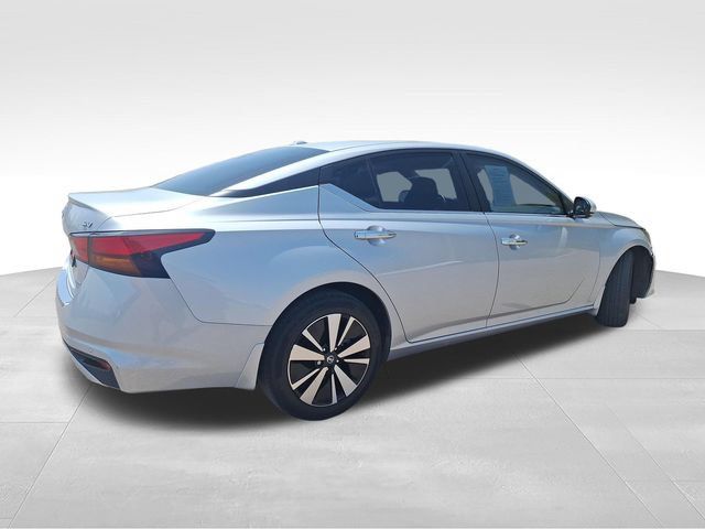 Certified 2022 Nissan Altima 2.5 SV w/ SV Premium Package AWD/4WD image 8