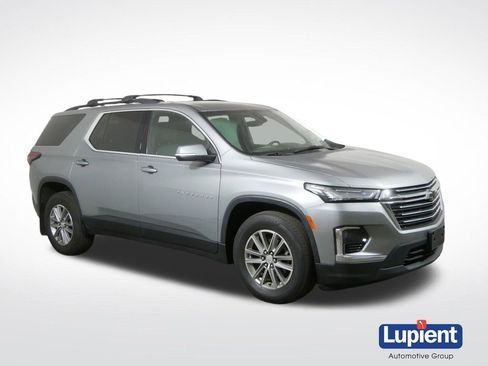 Used 2023 Chevrolet Traverse LT AWD/4WD image 1
