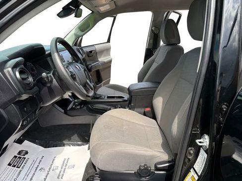 Used 2023 Toyota Tacoma SR image 9