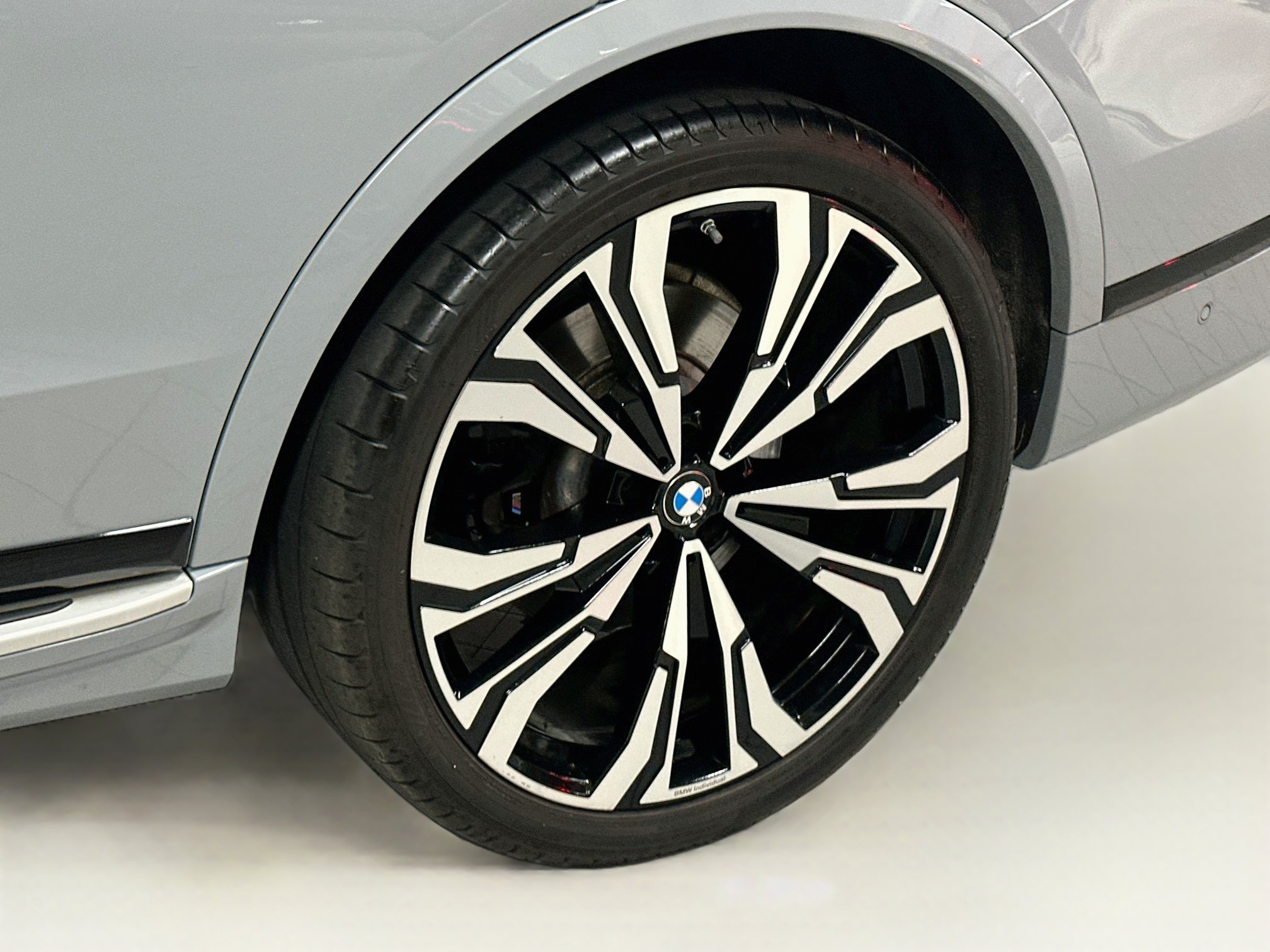 Certified 2024 BMW X7 xDrive40i w/ Executive Package AWD/4WD image 33