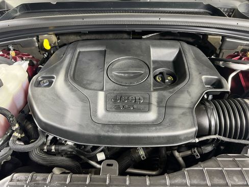 Used 2023 Jeep Grand Cherokee Overland image 30