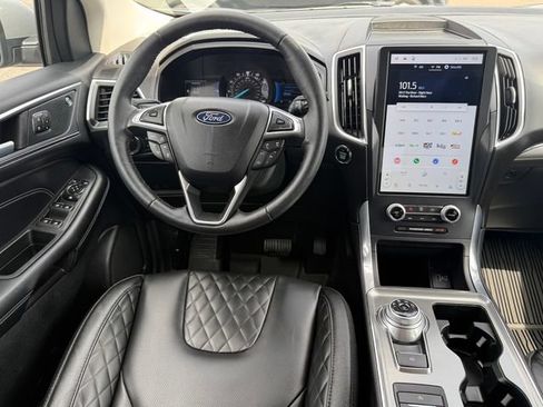Certified 2024 Ford Edge Titanium w/ Equipment Group 301A AWD/4WD image 9