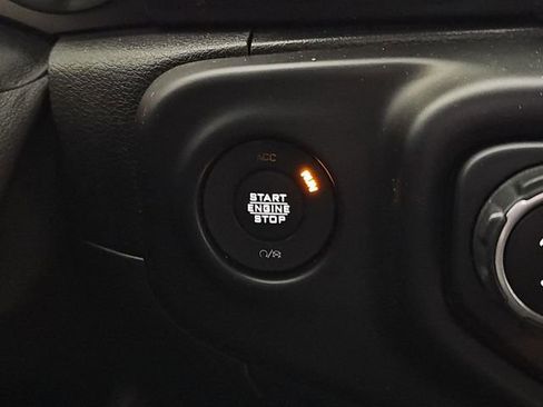 Used 2020 Jeep Wrangler Unlimited Sport image 17